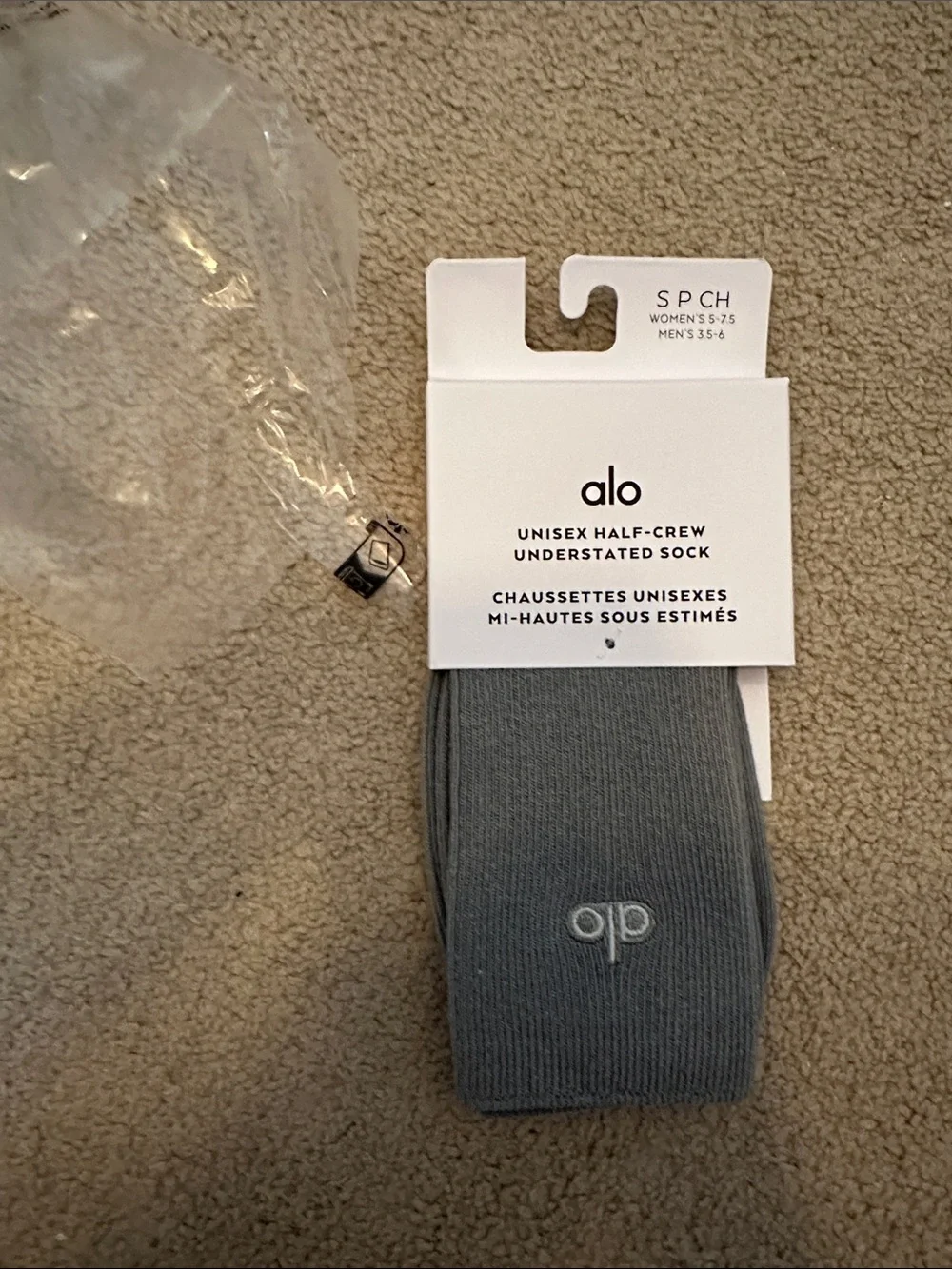 NWT Alo crew socks small